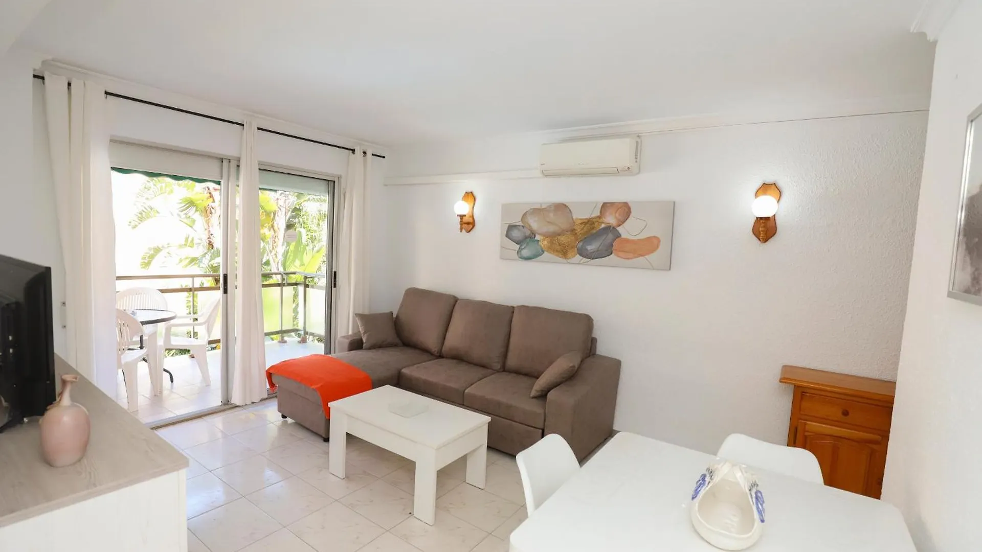 Apartamento Differentflats Dms La Pineda 0*,  España