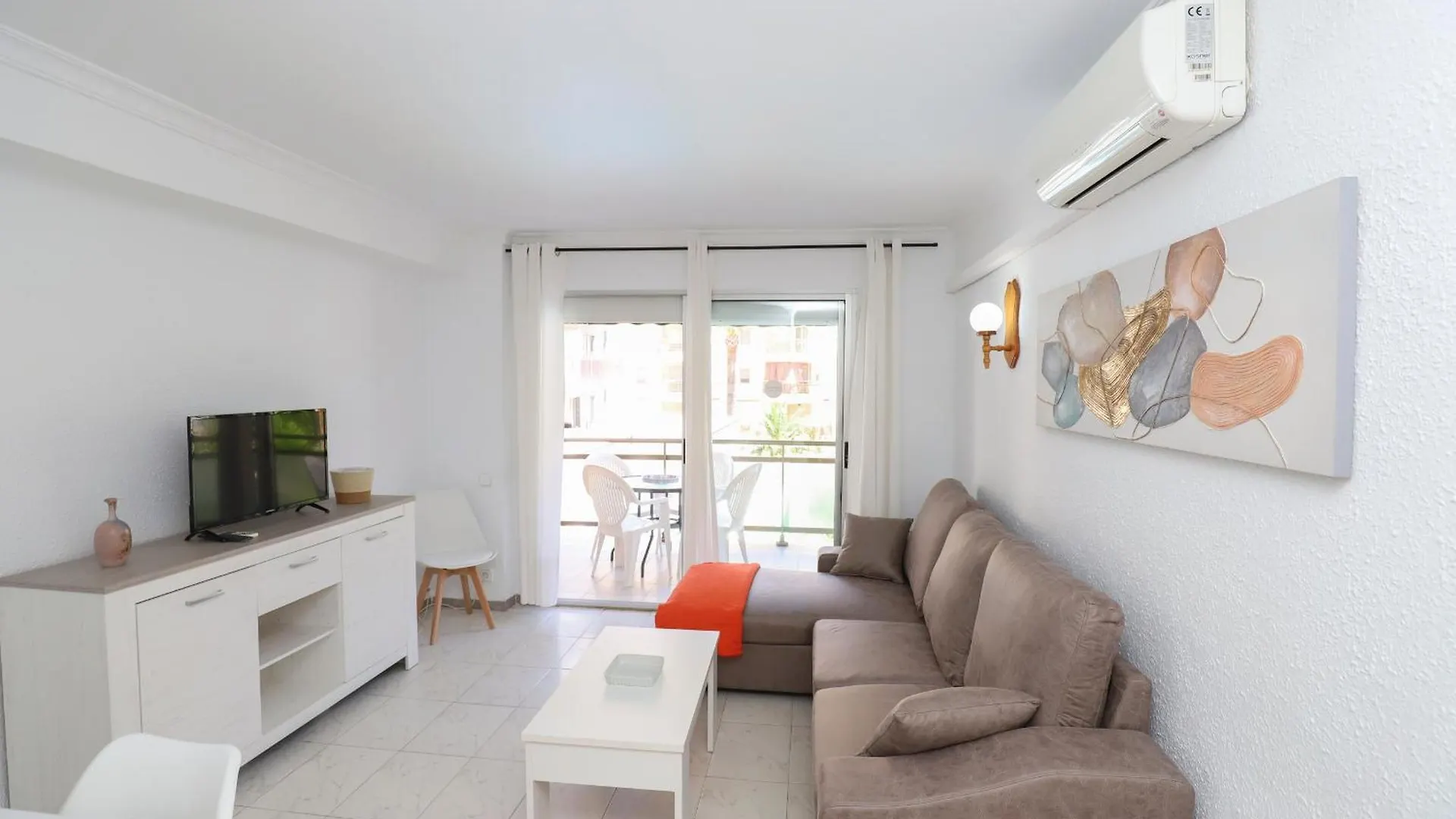 Apartamento Differentflats Dms La Pineda España