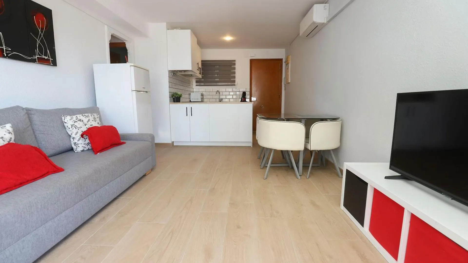 Apartamento Differentflats Dms La Pineda España