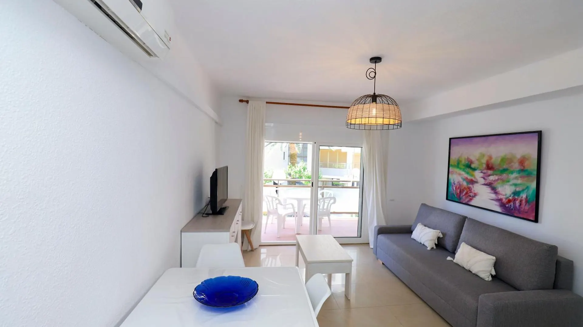 Apartamento Differentflats Dms La Pineda 0*,